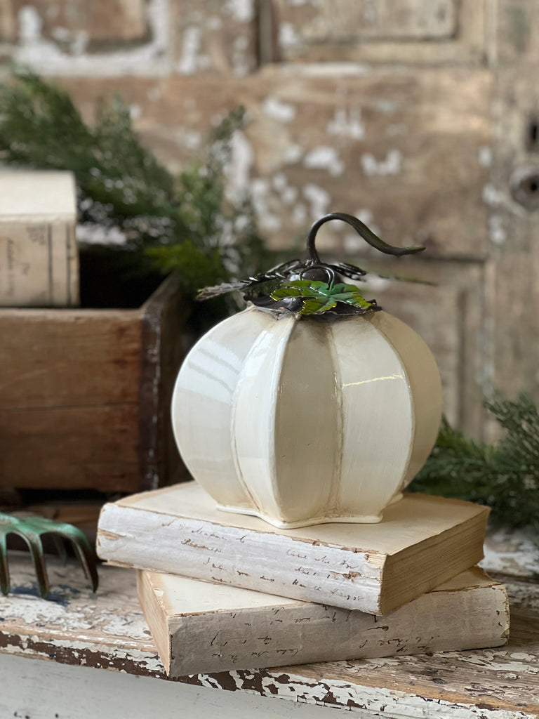 Moonbeam Pumpkin - Large