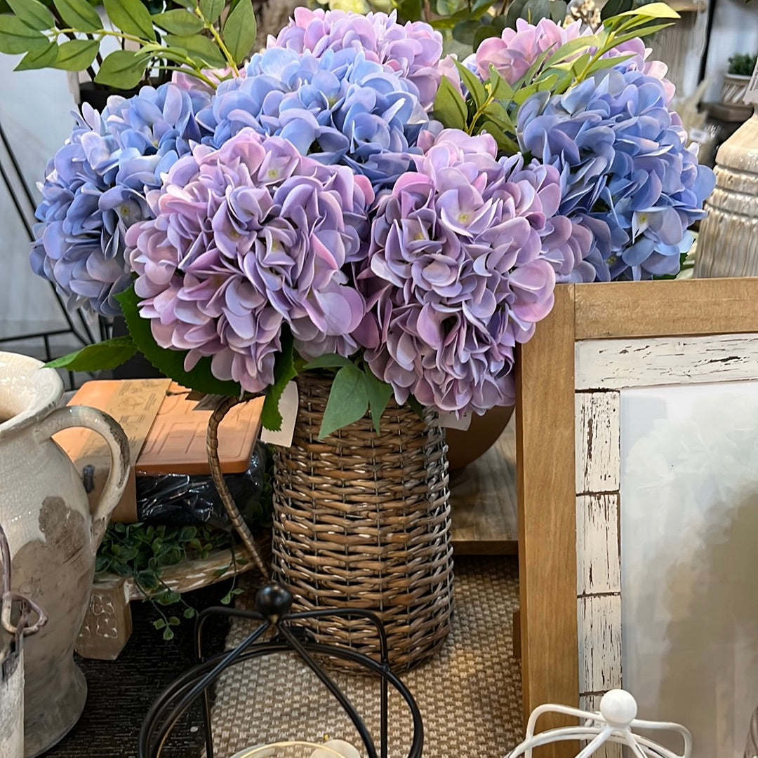 LIVE SALE 4.18.23