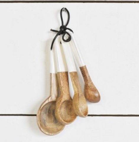 White Handle Measuring Spoons